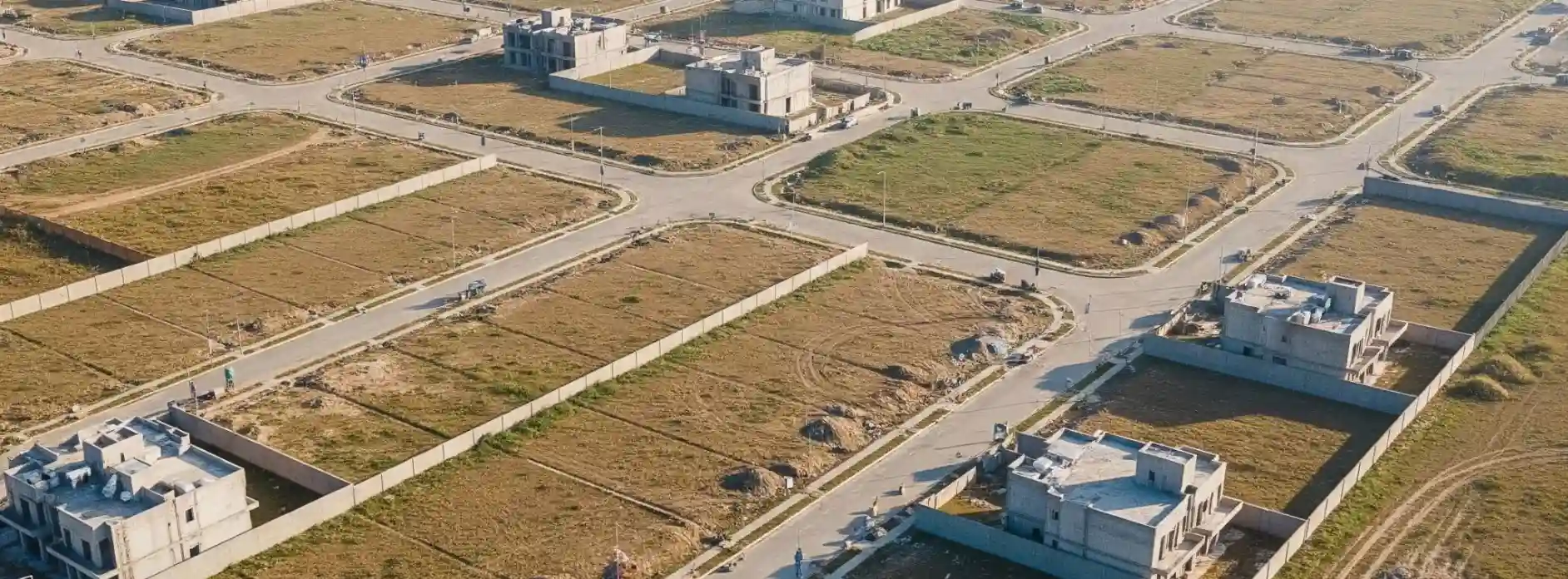 Plots in Omicron 2 Greater Noida